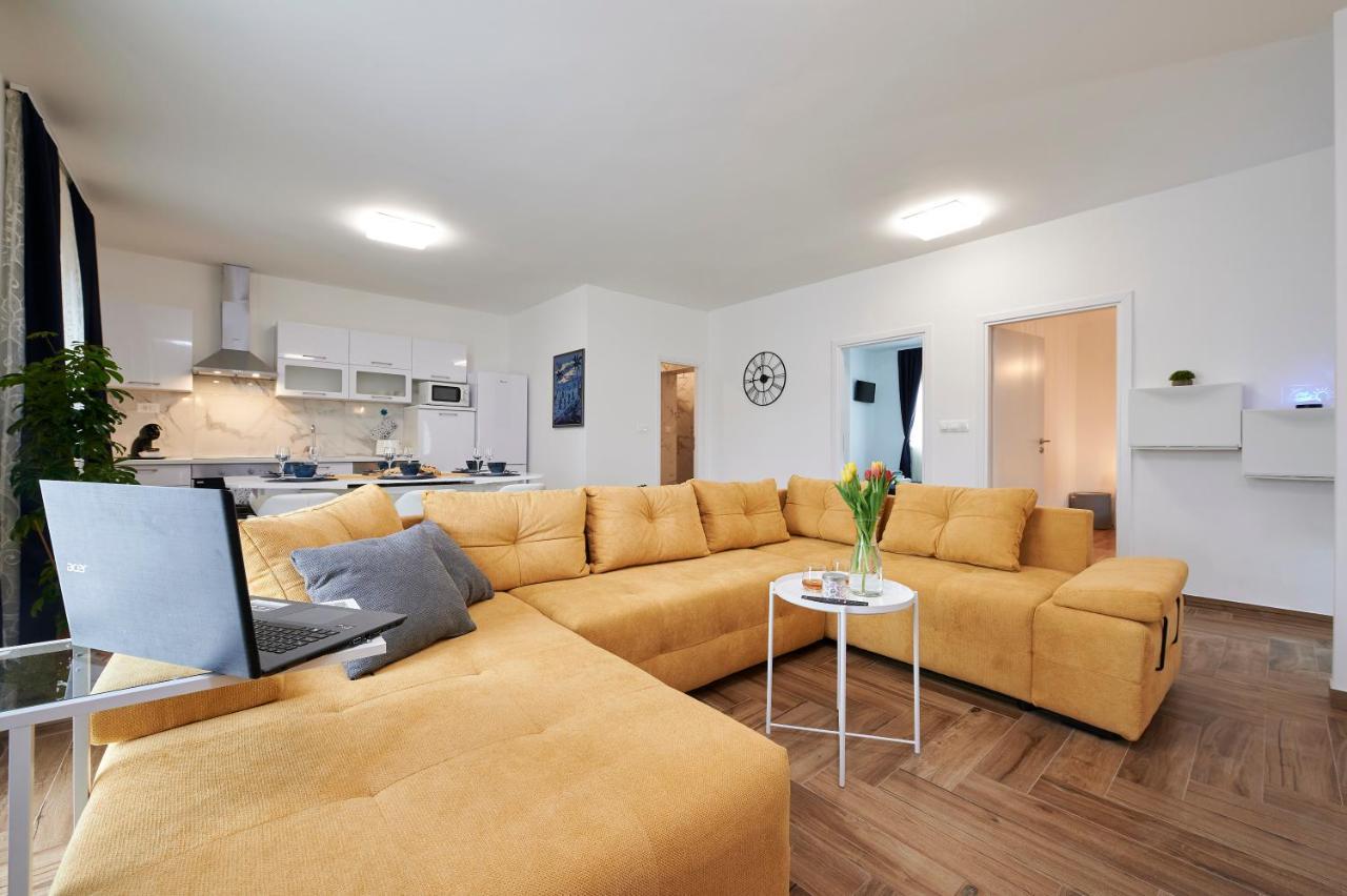 New 4* Apartman Zoa In Трогир Экстерьер фото