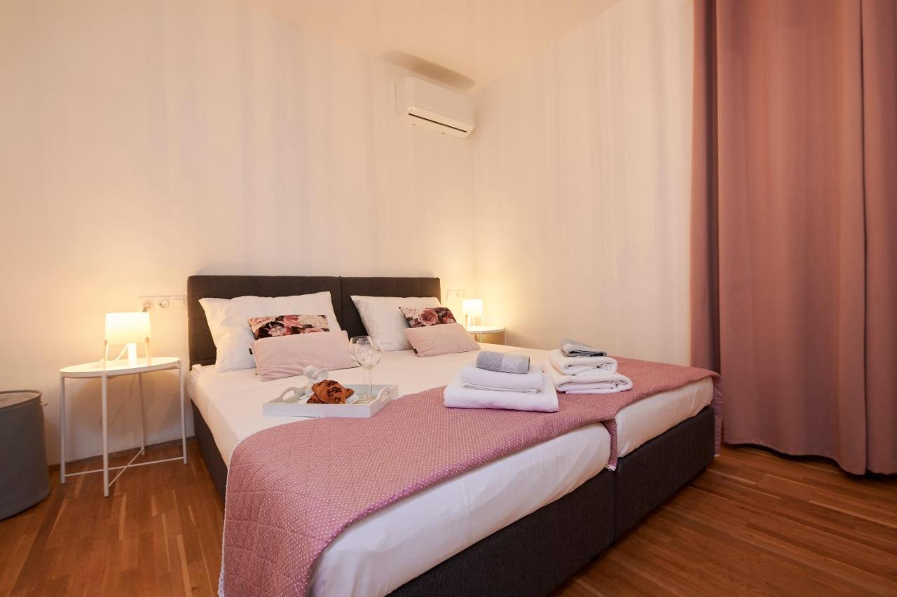 New 4* Apartman Zoa In Трогир Экстерьер фото