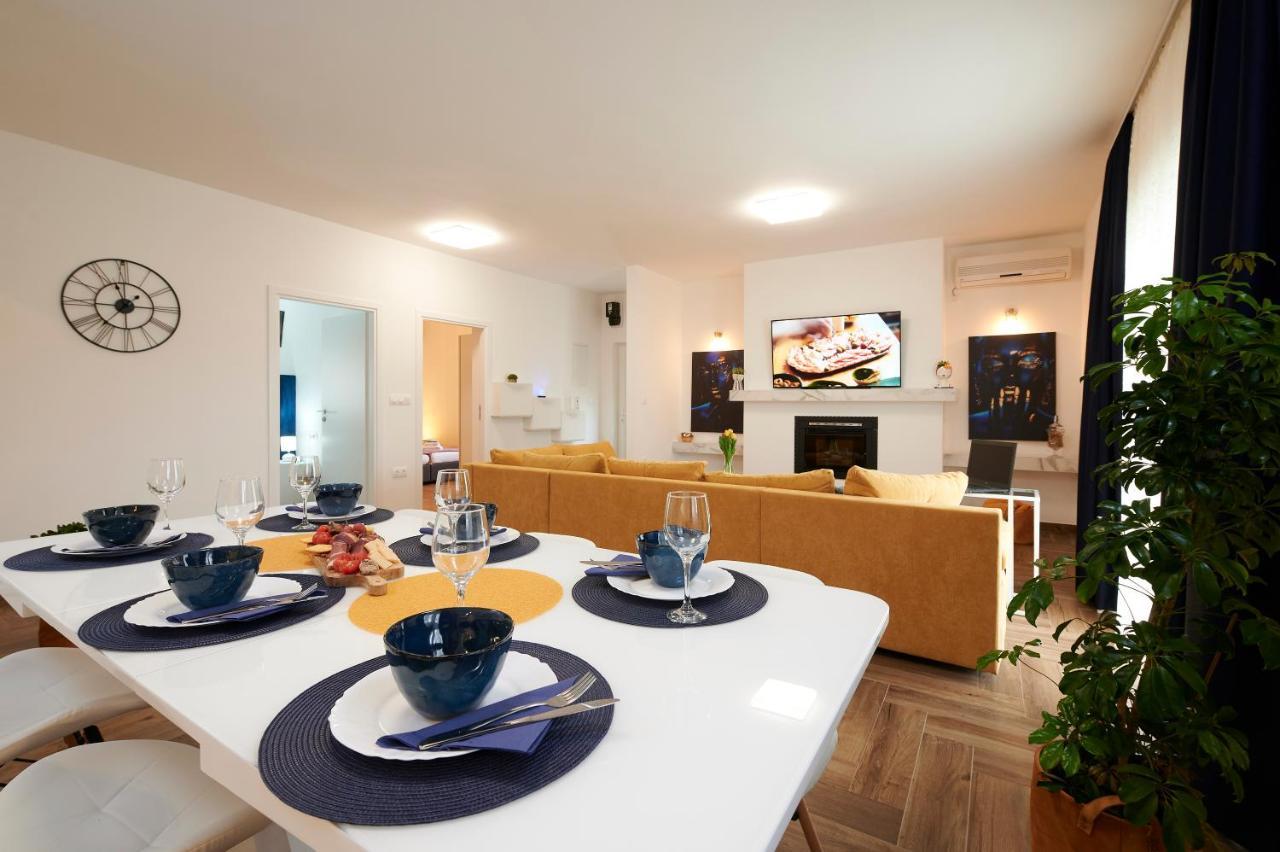New 4* Apartman Zoa In Трогир Экстерьер фото